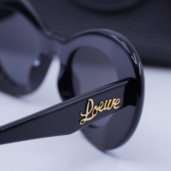 Loewe LW40112I 01A Butterfly Sunglasses – Shiny Black\\Grey